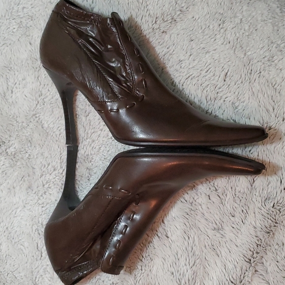 RAMPAGE Women's Calypso Brown Faux Leather 4" Heels-Stretch Foot Fit-EUC-Sz 8 - Picture 4 of 16